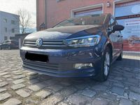 Gebraucht VW Touran Comfortline 150 PS (110 kW) 2016 Blau Van / Kleinbus