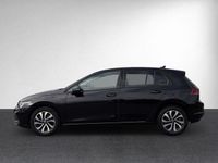 Używany VW Golf VIII Active 116 KM (85 kW) 2022 Czarny Sedan/Limuzyna
