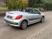 Gebraucht Peugeot 207 116 PS (85 kW) 2007 Silber Cabrio