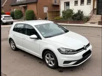 Gebraucht VW Golf VII 110 PS (80 kW) 2017 Weiß Limousine
