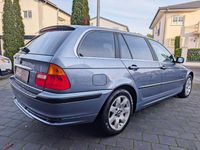 Gebraucht BMW 325 Sport Line 192 PS (141 kW) 2000 Blau Kombi