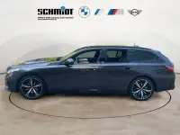 Gebraucht BMW 520 M Sport 197 PS (144 kW) 2025 Grau Kombi