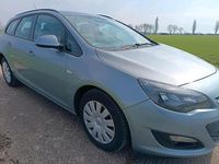 Gebraucht Opel Astra 110 PS (80 kW) 2014 Andere farben Kombi