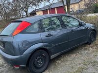 Gebraucht Ford Focus 101 PS (74 kW) 2003 Grau Limousine