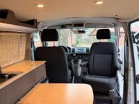 Gebraucht VW Transporter 102 PS (75 kW) 2018 Weiß Van
