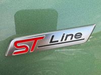 Neu Ford Kuga ST-Line 152 PS (111 kW) 2025 Grün SUV