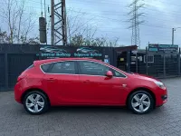Usata Opel Astra Active 120 CV (88 kW) 2013 Rosso Berlina