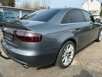 gebraucht Audi A4 Lim. Attraction quattro*3.0 TDI*245 PS*