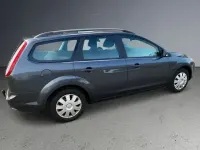 Gebraucht Ford Focus Titanium 125 PS (91 kW) 2009 Grau (metallic) Kombi