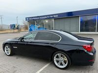 Gebraucht BMW 730L 258 PS (189 kW) 2025 Blau Limousine