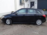 Gebraucht Mercedes B180 Style 109 PS (80 kW) 2014 Schwarz Van / Kleinbus