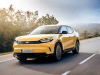 Nowe Ford Capri Standard Range 125 kW (170 KM) 2026 Żółty SUV