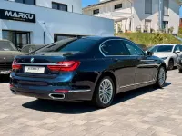 Second-hand BMW 730 265 CP (194 kW) 2017 Albastru Berlinǎ
