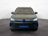 Gebraucht VW Tiguan Elegance 204 PS (150 kW) 2025 Cipressinogrün metallic SUV