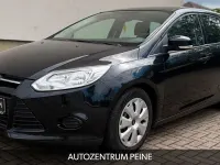 Używany Ford Focus Trend 95 KM (69 kW) 2013 Czarny Sedan/Limuzyna
