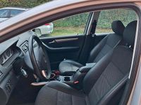 Gebraucht Mercedes B180 116 PS (85 kW) 2010 Silber Van / Kleinbus