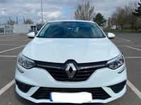 Gebraucht Renault Mégane IV 101 PS (74 kW) 2017 Weiß Kleinwagen