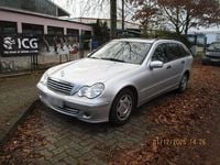 Gebraucht Mercedes 220 150 PS (110 kW) 2007 Silber Kombi
