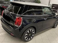 Gebraucht Mini Cooper SE Classic 135 kW (184 PS) 2022 Schwarz Kleinwagen
