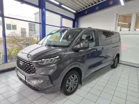 Gebraucht Ford Tourneo Custom Titanium 136 PS (100 kW) 2025 Magneticgrau (metallic) Van