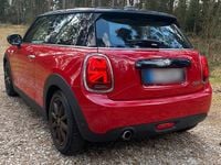 Gebraucht Mini Cooper 136 PS (100 kW) 2018 Rot Kleinwagen