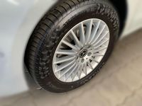 Gebraucht Mercedes V300 Style 237 PS (174 kW) 2025 Grau Van / Kleinbus