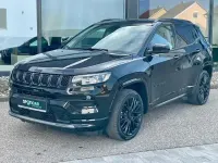 Usado Jeep Compass Altitude 131 HP (96 kW) 2024 Preto SUV