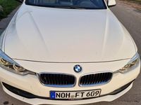 Gebraucht BMW 320 Advantage 163 PS (119 kW) 2018 Alpinweiss 3 Kombi