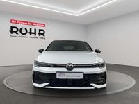 Gebraucht VW Golf VIII R-line 150 PS (110 kW) 2025 Pure white schwarz Limousine