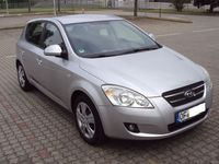 Gebraucht Kia Ceed 148 PS (108 kW) 2007 Silber Kleinwagen