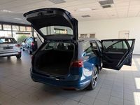 Gebraucht VW Passat Business 190 PS (139 kW) 2019 Blau Kombi