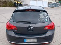 Gebraucht Opel Astra 116 PS (85 kW) 2014 Grau Limousine