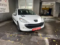 Gebraucht Peugeot 206 Urban Move 73 PS (53 kW) 2011 Weiß Limousine