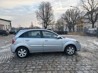 Gebraucht Kia Rio 97 PS (71 kW) 2010 Grau Kleinwagen