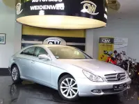 Gebraucht Mercedes CLS320 224 PS (164 kW) 2008 Iridiumsilber metallic Coupé