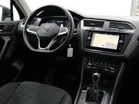 Gebraucht VW Tiguan Elegance 245 PS (180 kW) 2022 Uranograu SUV