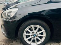 Gebraucht BMW 216 Active Tourer Advantage 102 PS (75 kW) 2016 Schwarz Van / Kleinbus