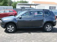 Gebraucht Dacia Duster Lauréate 105 PS (77 kW) 2015 Grau SUV