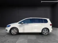 Gebraucht VW Touran Comfortline 150 PS (110 kW) 2025 Weiß Van / Kleinbus