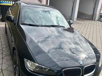 Gebraucht BMW 330 Cabriolet 285 PS (209 kW) 2009 Schwarz Cabrio