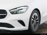 Gebraucht Mercedes B200 Advanced 163 PS (119 kW) 2025 Unilack polarweiß Kleinwagen