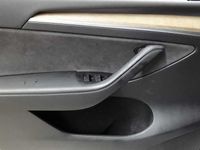 Gebraucht Tesla Model Y 378 kW (514 PS) 2021 Pearl white multicoat SUV