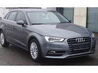 Gebraucht Audi A3 Ambiente 150 PS (110 kW) 2015 Grau Limousine
