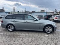Gebraucht BMW 318 Advantage 129 PS (94 kW) 2007 Grün Kombi