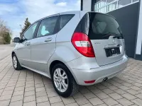 Gebraucht Mercedes A180 Elegance 109 PS (80 kW) 2011 Silber Limousine