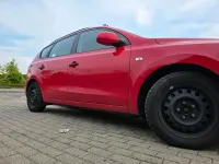 Gebraucht Hyundai i30 109 PS (80 kW) 2008 Rot Limousine