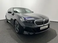 Gebraucht BMW 520 M Sport 197 PS (144 kW) 2024 Schwarz Limousine