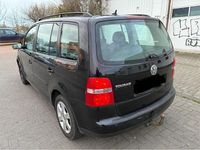 Gebraucht VW Touran 115 PS (84 kW) 2006 Schwarz Van / Kleinbus
