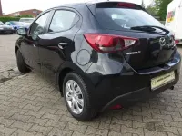 Gebraucht Mazda 2 75 PS (55 kW) 2016 Schwarz metallic Limousine