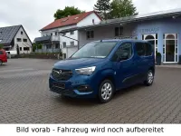 Second-hand Opel Combo Life Elegance 131 CP (96 kW) 2022 Albastru Monovolum